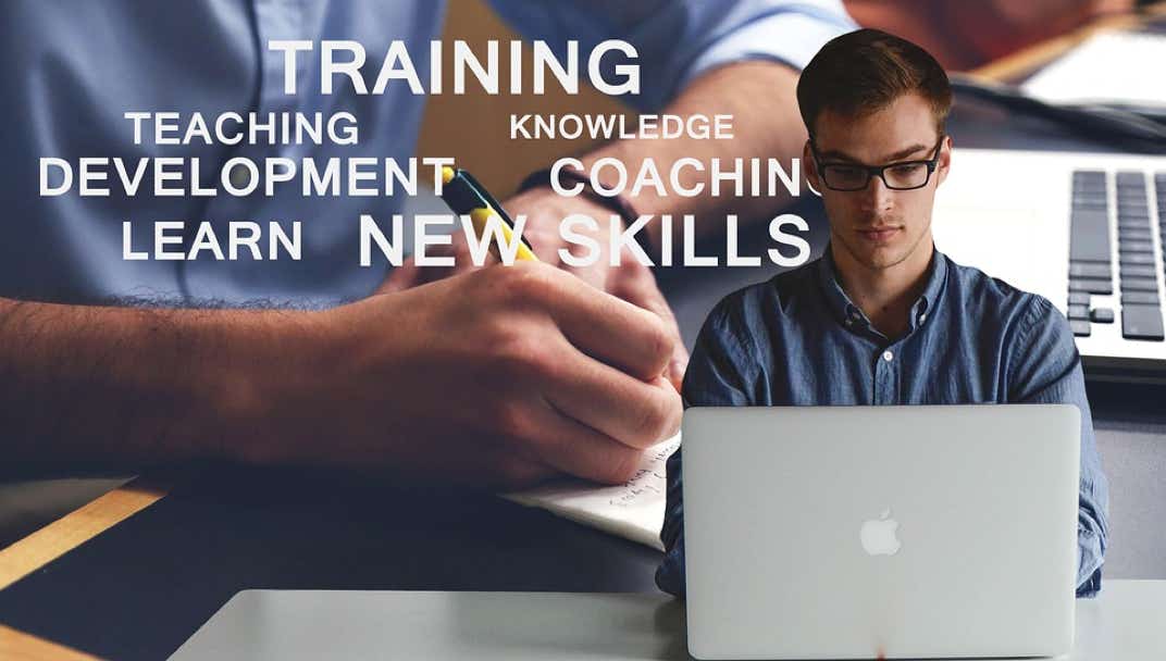Inhouse Trainings unterstützen Sie in Ihren Aktivitäten zur Personalentwicklung Alle Trainingsangebote können Sie als Präsenz Veranstaltung für Ihr Unternehmen buchen. Ein individuell auf Ihren Bedarf abgestimmtes Feintuning ist jederzeit möglich. Für die Angebots Übersicht klicken Sie bitte hier.